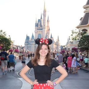 Meet your Posher, Nicole